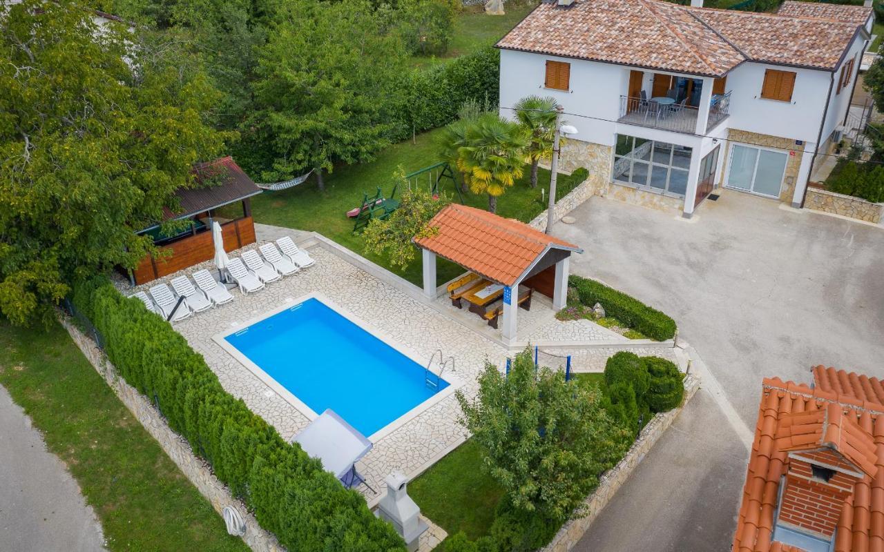 Villa Semy بازين المظهر الخارجي الصورة