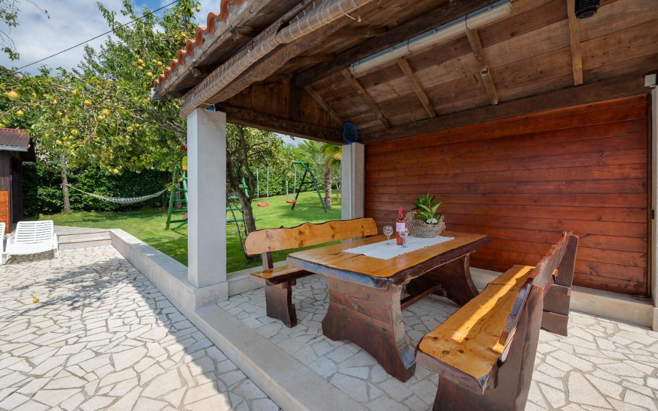 Villa Semy بازين المظهر الخارجي الصورة